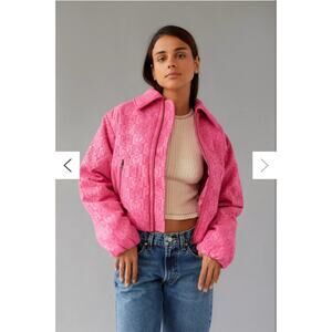 Urban Outfitters‎ UO Femme Embossed Jacket Sz Medium Pink Puffer Full Zip Peace